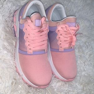 Worn once  Nursing shoes healthcare sneakers hospital fly by Cherokee